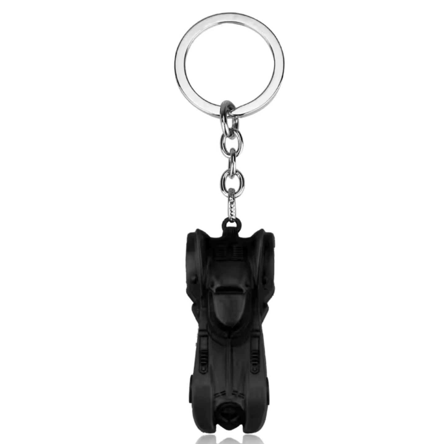 Pour les véritables fans de Batman, ce porte-clé Batmobile en métal argenté est un accessoire incontournable. Disponible en 2 coloris, il capture l'essence de la célèbre voiture de Batman, alliant élégance et audace. Parfait pour personnaliser vos clés, sacs ou ajouter une touche de super-héros à votre quotidien.