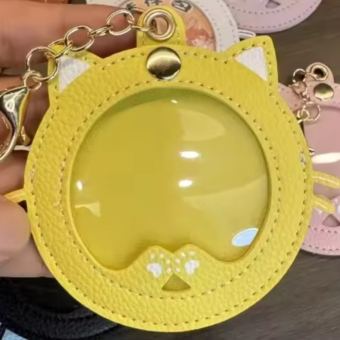 Cat Head Photo Holder Keychain – 6 models available
