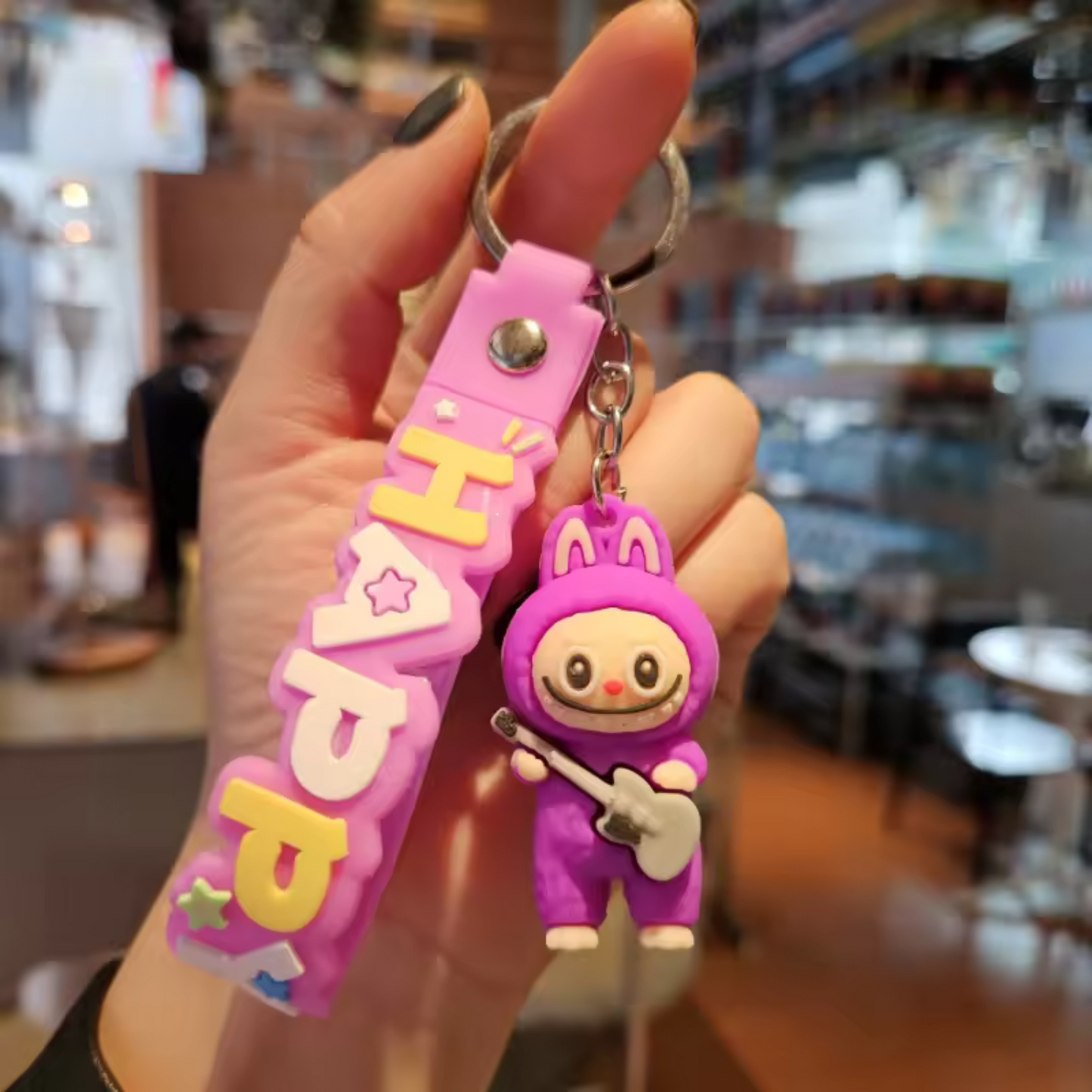 Porte-Clé Peluche Labubu Guitariste – Douceur Rembobinée