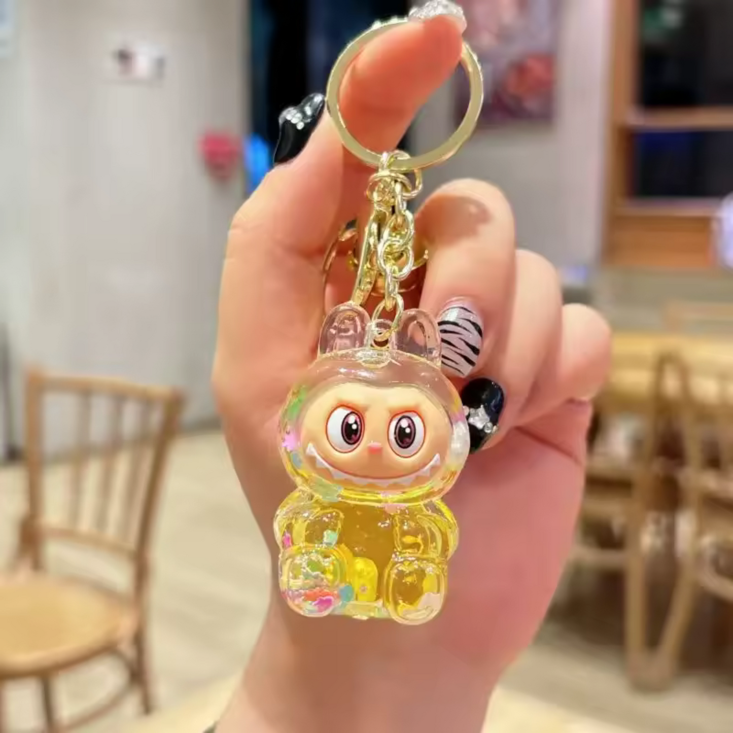 Porte-Clé Labubu Assis Brillant – Effet Cristal en Acrylique | 3 Coloris Disponibles