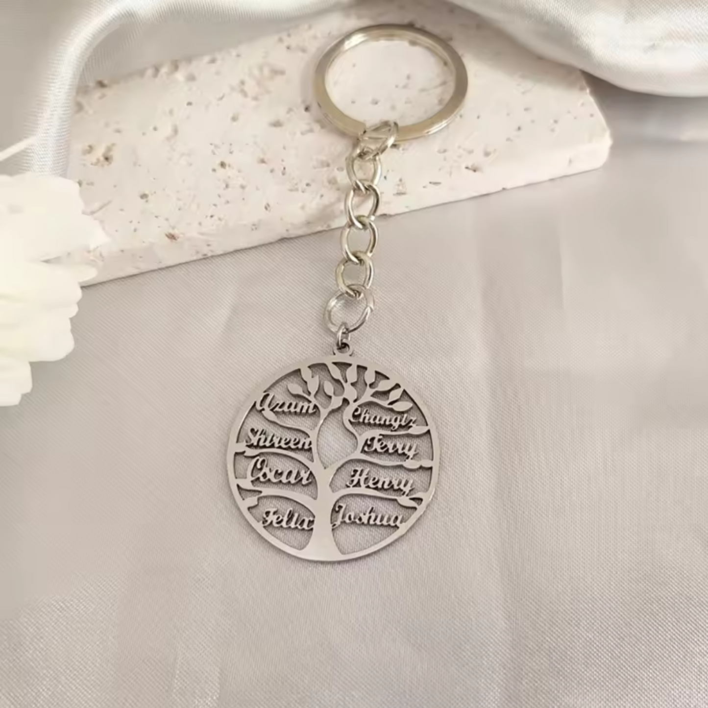 Stainless steel key ring – Tree of Life customizable with 1 to 7 first names (Available in 3 colors)