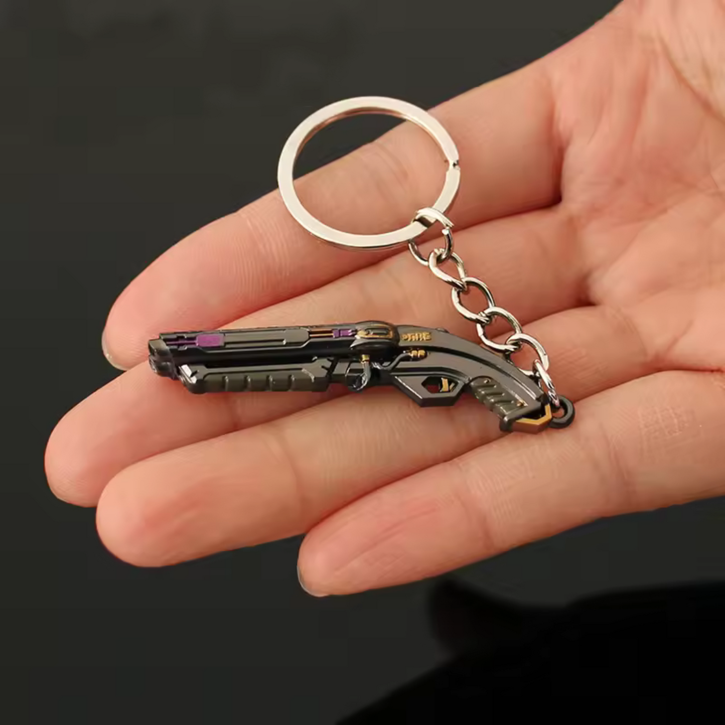 Porte-clé en argent – Skin Shorty Prelude to Chaos Valorant