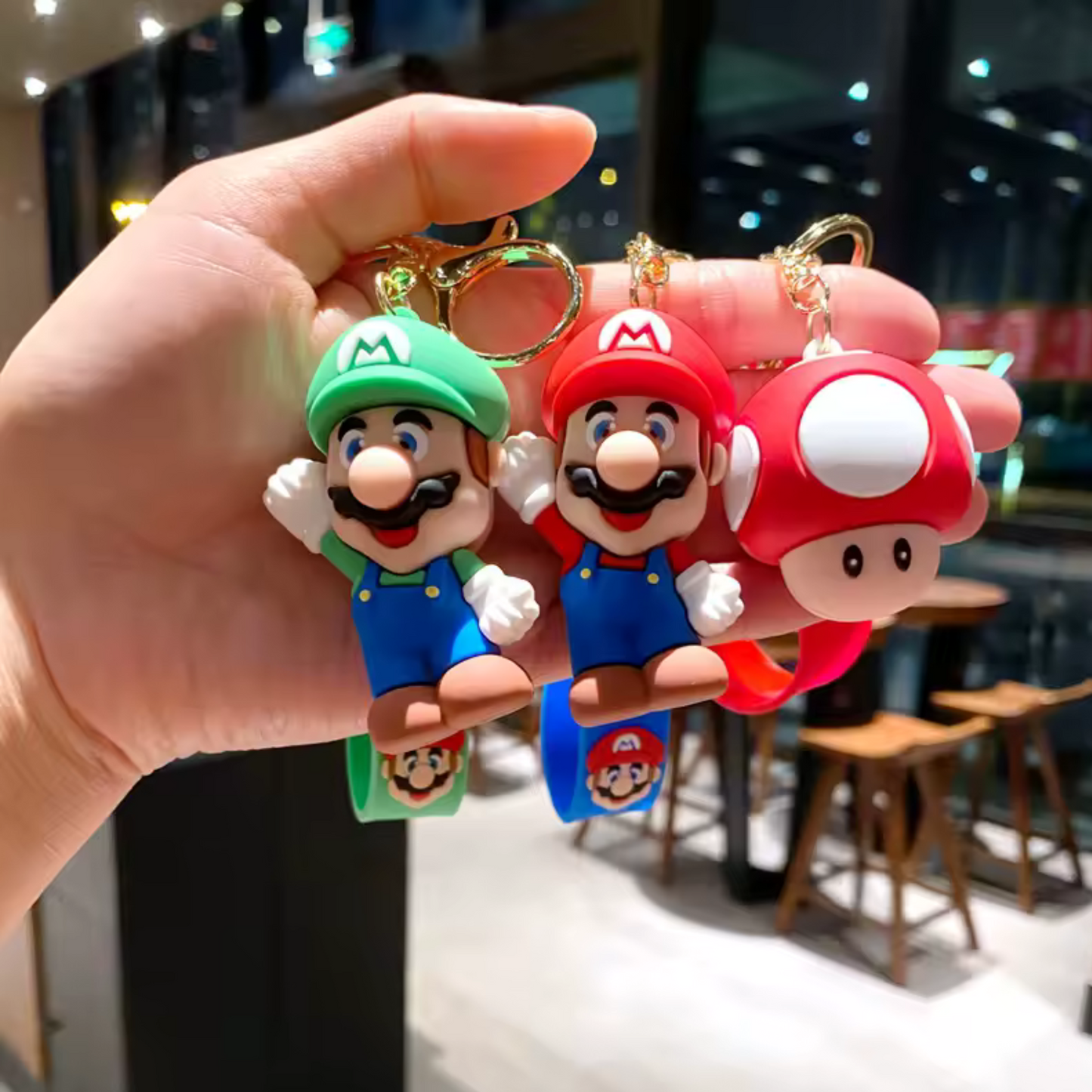 Porte-clé Mario en silicone (3 modèles disponibles : Mario, Luigi et Champignon)