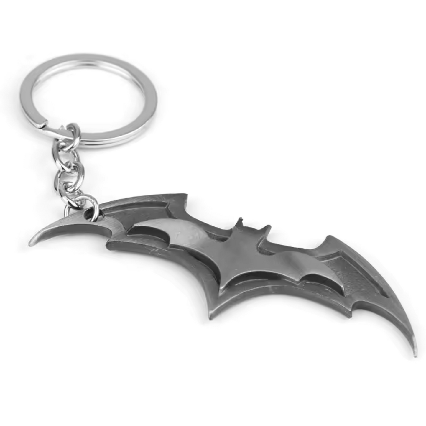 Montre ton allégeance à Batman avec ce porte-clé insigne de Batman. Disponible en 3 coloris différents, il capture l'emblématique logo de la chauve-souris dans un design moderne et élégant. Parfait pour personnaliser tes clés, sacs ou autres accessoires et afficher fièrement ton amour pour le Chevalier Noir.