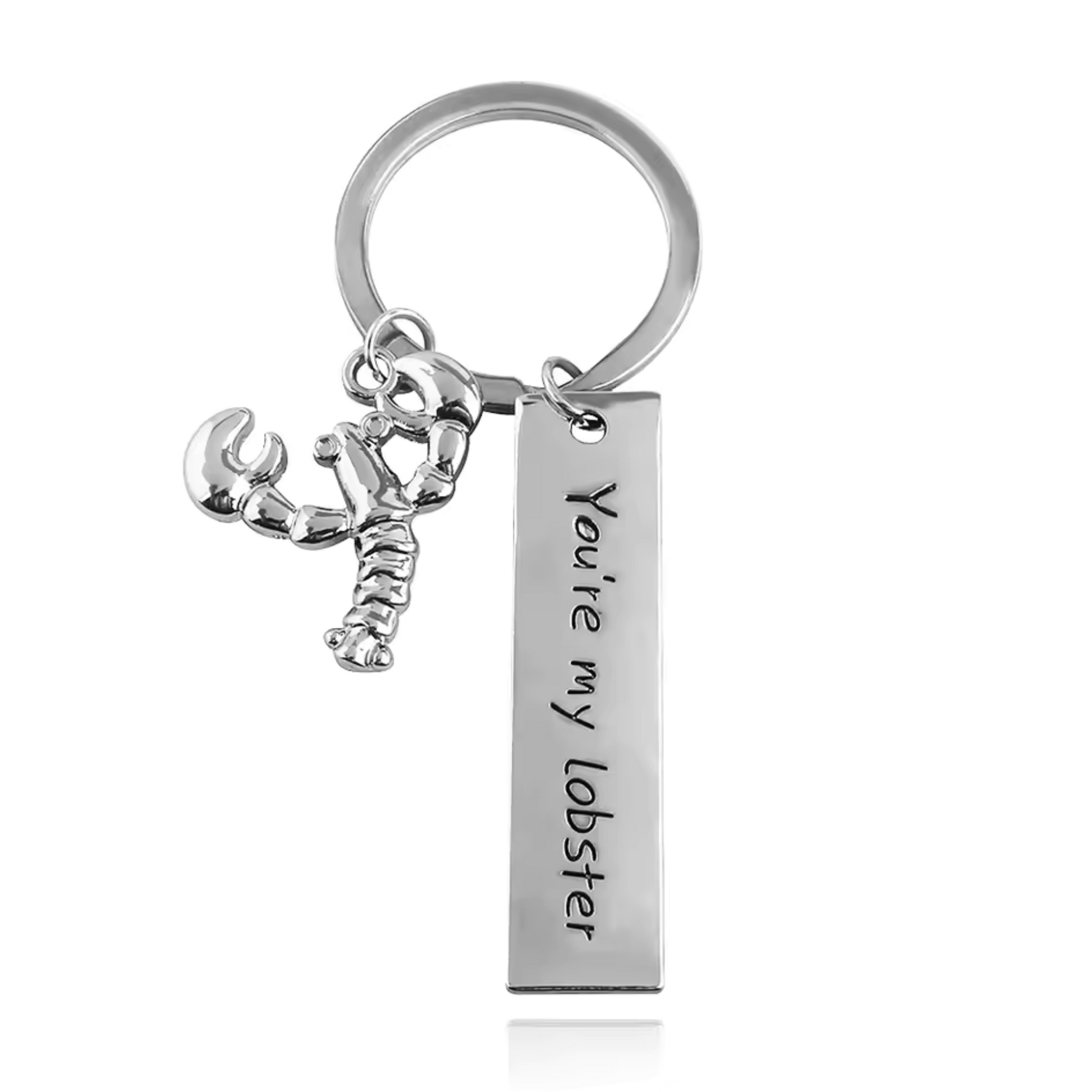 Exprimez votre amour éternel avec ce porte-clé élégant "You Are My Lobster", référence culte à la série Friends symbolisant l’âme sœur pour la vie. Ce petit accessoire en métal de qualité est parfait pour garder vos clés ou personnaliser votre sac tout en affichant un message tendre et unique. Un cadeau idéal pour surprendre votre moitié ou pour tous les fans de la série qui veulent partager un clin d’œil affectueux à leur histoire préférée.