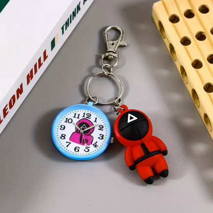 Triangle Guard Schlüsselanhänger mit Uhr – Squid Game inspiriertes Accessoire