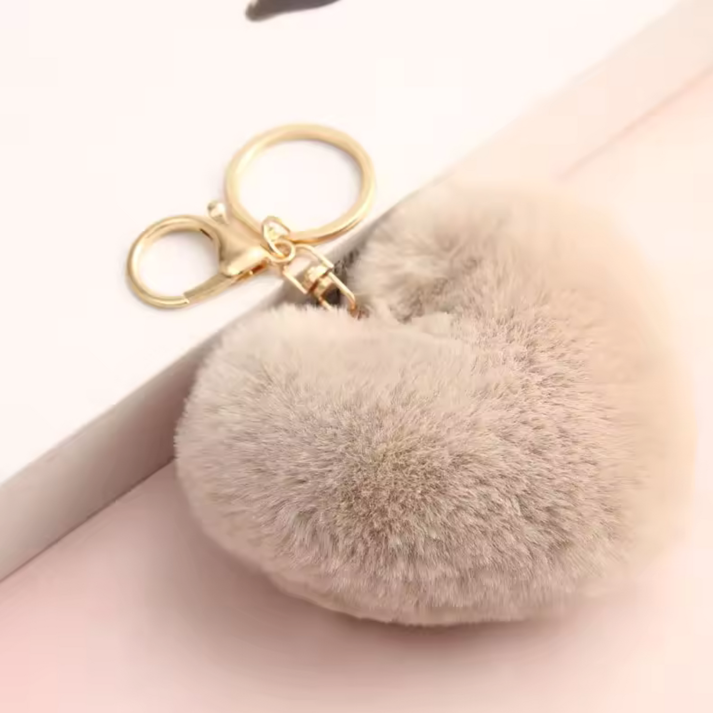 Porte-clé Pompon Cœur – 20 coloris tout doux à collectionner