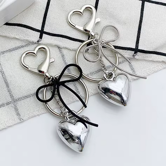 Elegant Heart Keychain – 2 Refined Metallic Models