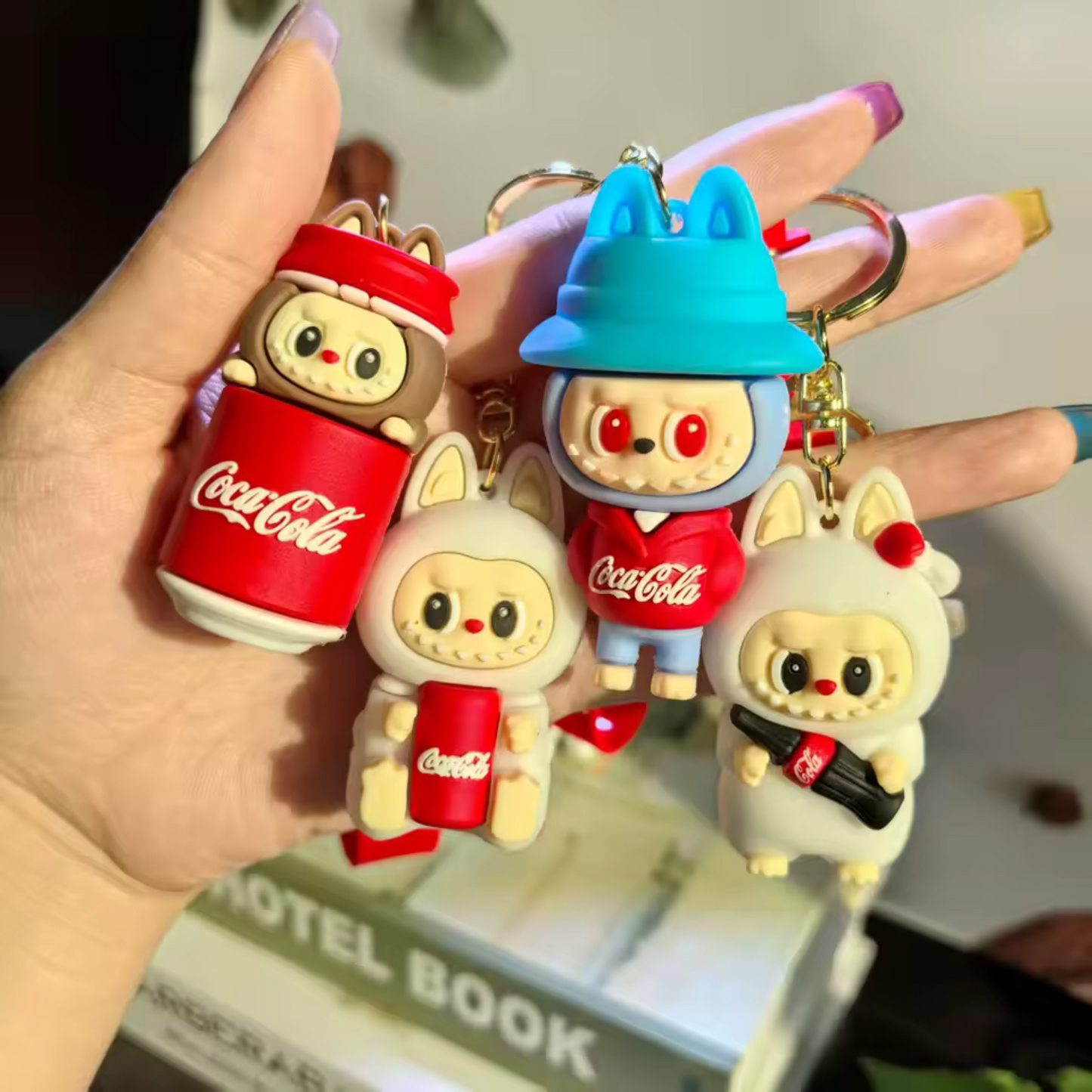Porte-Clé Labubu X Coca-Cola – Pétillant de Style | 4 Modèles